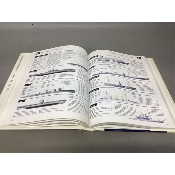 The Encyclopedia of Ships: The History and Specifications of Over 1200 Ships - Picture 6 of 10